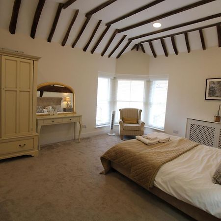 The Warren @ Short Stays Basingstoke Buitenkant foto