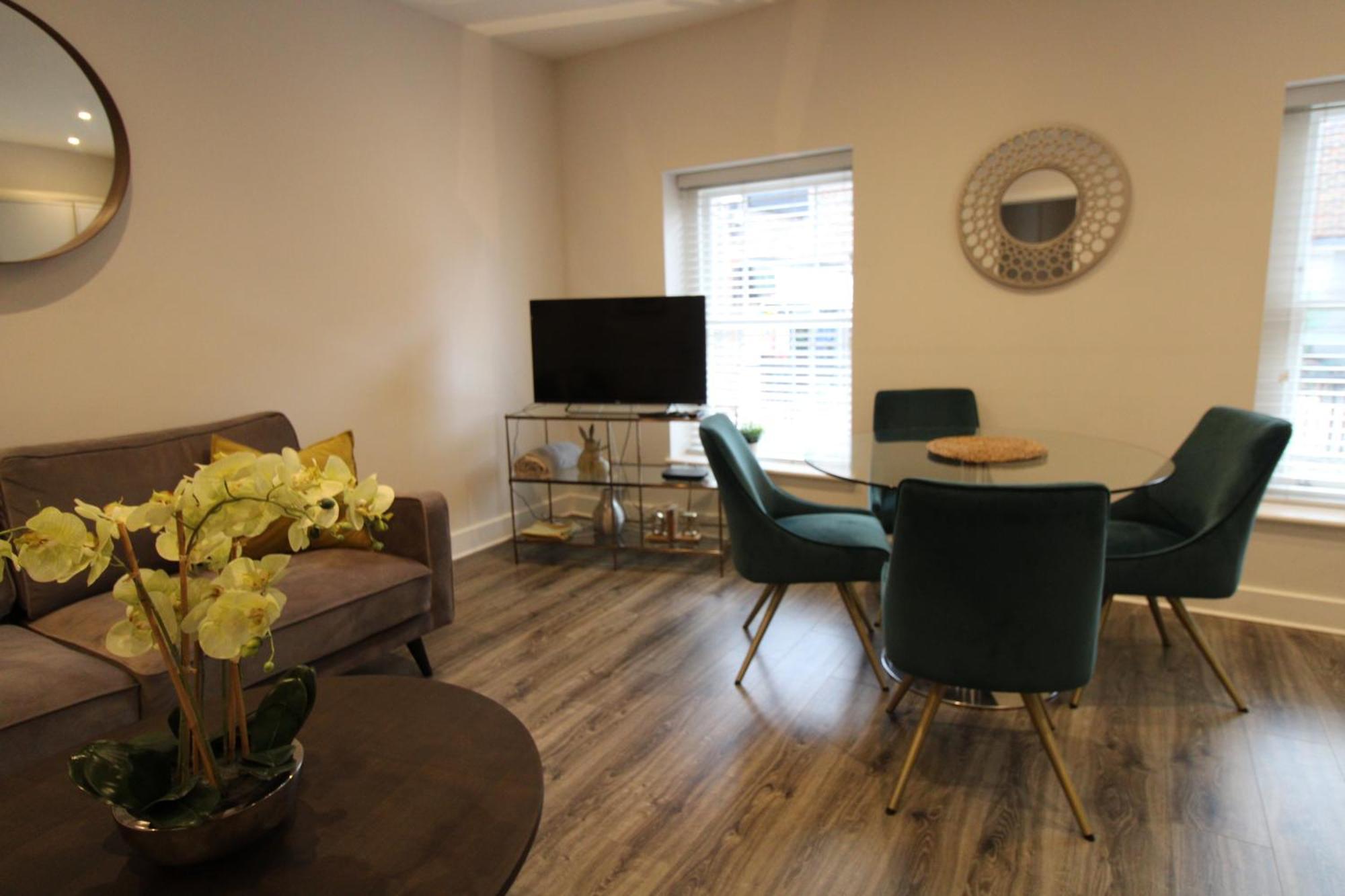 The Warren @ Short Stays Basingstoke Kamer foto