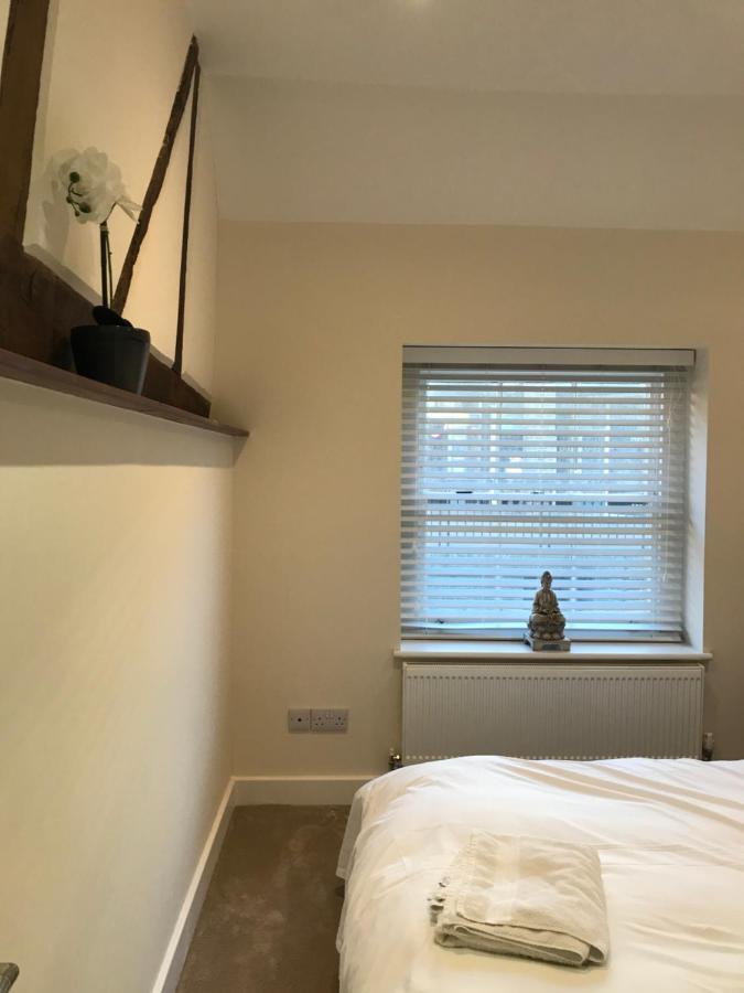 The Warren @ Short Stays Basingstoke Buitenkant foto